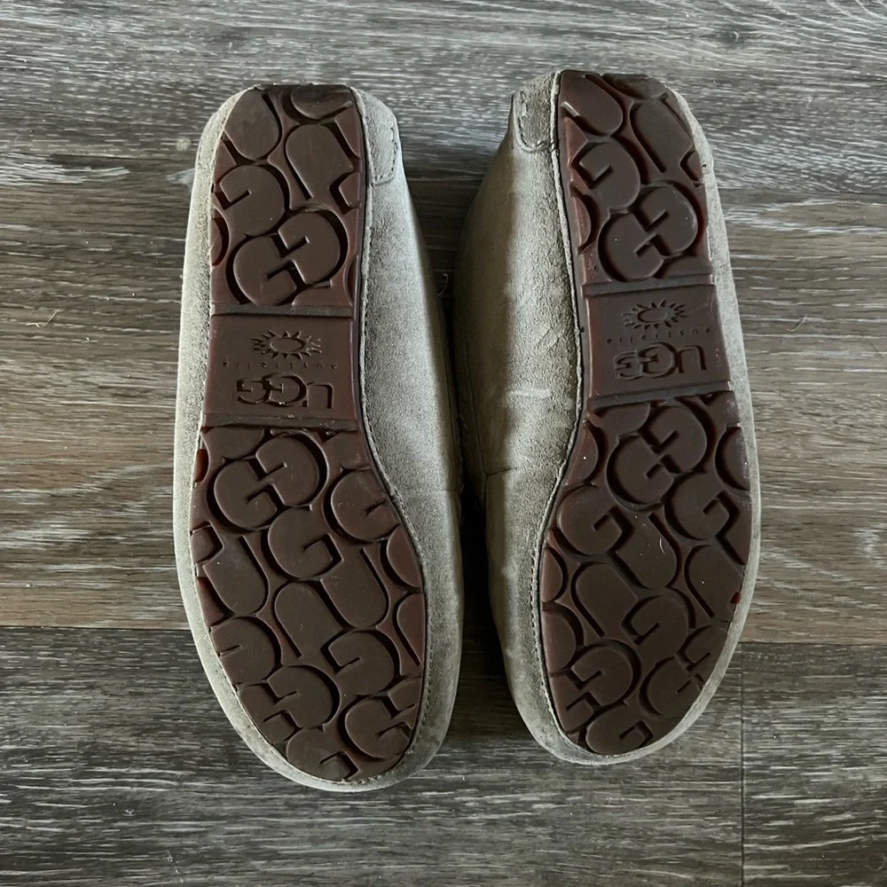 Gray UGG Moccasins - Picture 4 of 6